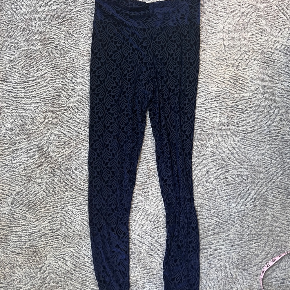 🤩3/$25 Blue velvet leggings